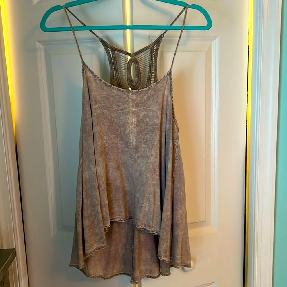 Flowy tank super soft. Size Medium Beautiful lace detail on back. Basil ❤️ Lola